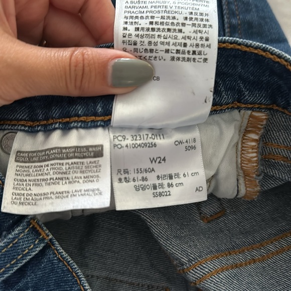 Levis shorts - size 24 - Picture 5 of 5